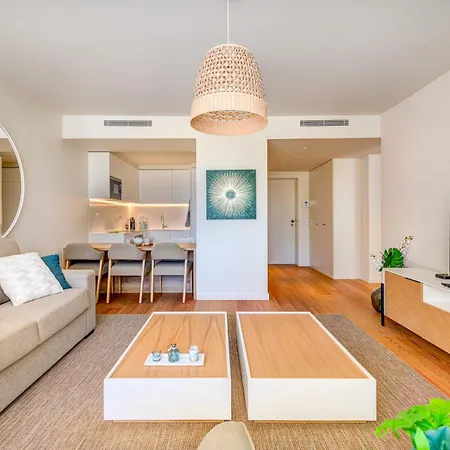 In The Beautiful Bayline Building - - Pool - Gym - - Pargo By Bedzy Apartment Armacao de Pera
