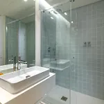 In The Beautiful Bayline Building - - Pool - Gym - - Pargo By Bedzy Daire *