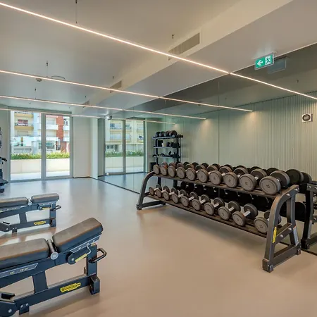 In The Beautiful Bayline Building - - Pool - Gym - - Pargo By Bedzy