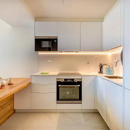 In The Beautiful Bayline Building - - Pool - Gym - - Pargo By Bedzy * Armação de Pêra